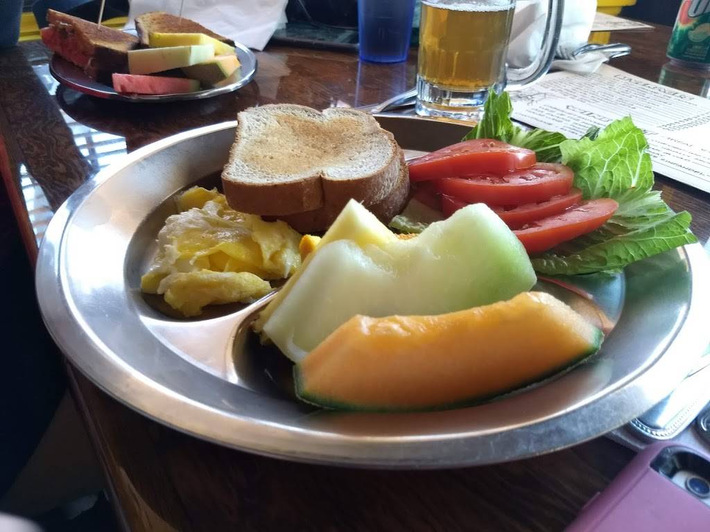 Lookout Roadhouse | restaurant | 32107 Ortega Hwy, Lake Elsinore, CA 92530, USA | 9516789010 OR +1 951-678-9010