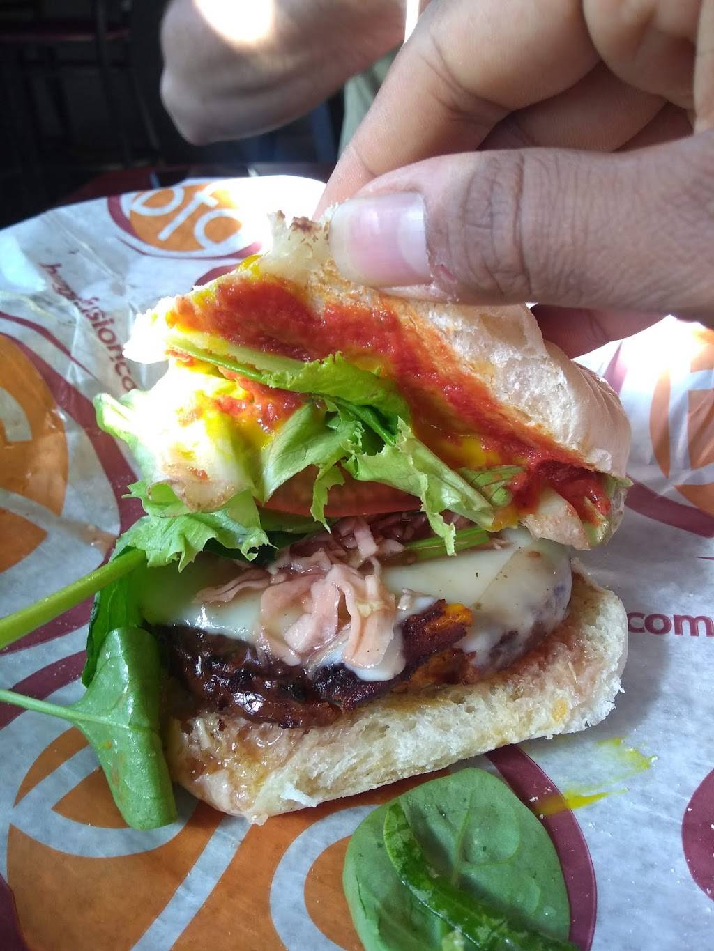 Burger Fusion Company Downtown LaCrosse | restaurant | 200 Pearl St, La Crosse, WI 54601, USA | 6088816398 OR +1 608-881-6398