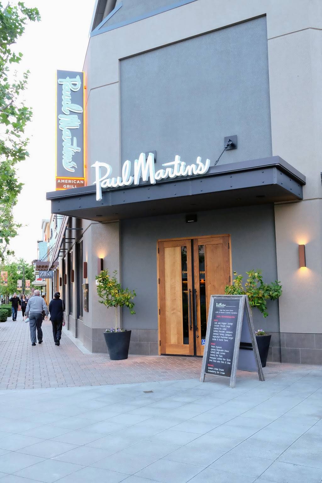 Paul Martins American Grill | restaurant | 12594 N Mainstreet, Rancho Cucamonga, CA 91739, USA | 9098993900 OR +1 909-899-3900