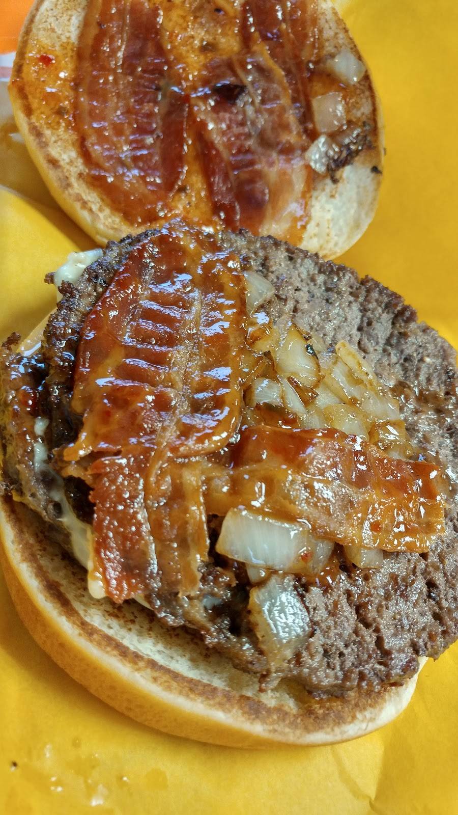 Whataburger | restaurant | 2910 W Thunderbird Rd, Phoenix, AZ 85053, USA | 6029423989 OR +1 602-942-3989