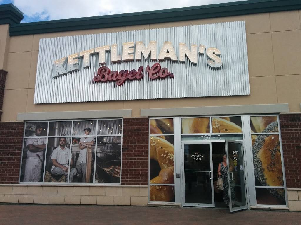 Kettlemans Bagel Co. | restaurant | 6-197 Trainyards Dr, Ottawa, ON K1G 0Z1, Canada | 6132418848 OR +1 613-241-8848