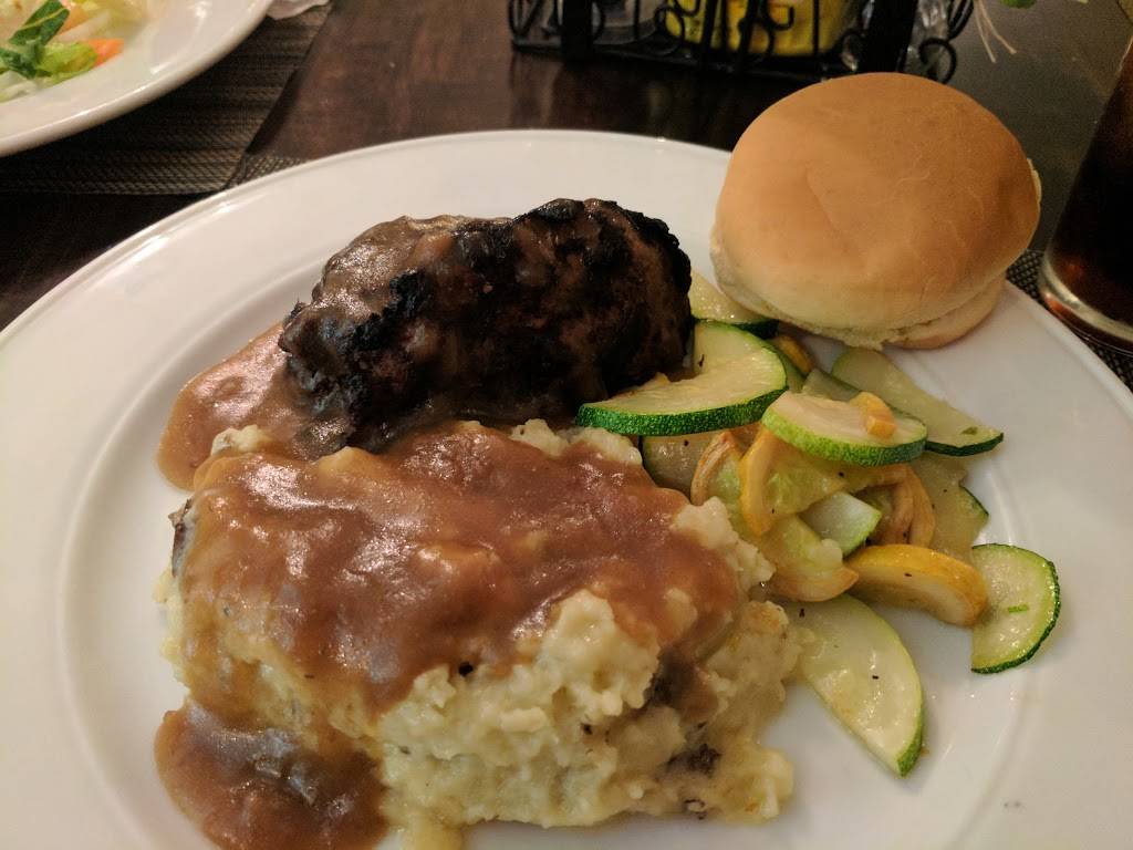 Lake Izac Tavern | restaurant | 174 Horseshoe Cir, Gordonsville, VA 22942, USA | 54083294009590 OR +1 540-832-9400 ext. 9590