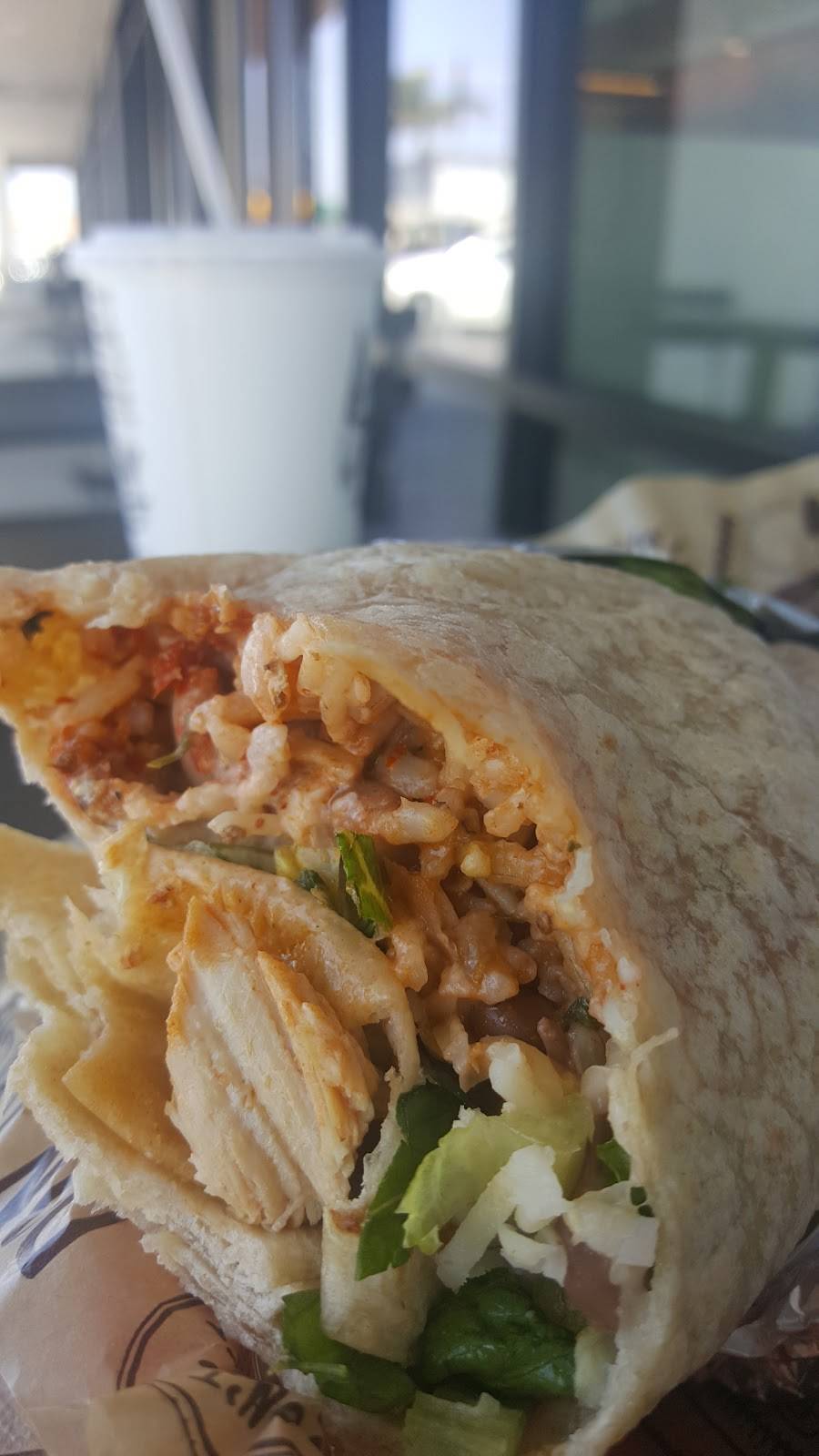 Chipotle Mexican Grill | restaurant | 225 Jamacha Road, El Cajon, CA 92019, USA | 6199382391 OR +1 619-938-2391