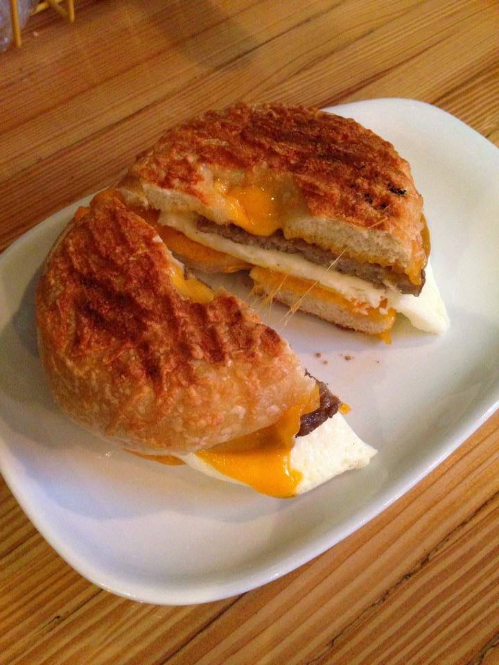 Red Door Coffee House | cafe | 19631 Maple St, Lake Ann, MI 49650, USA | 2316400005 OR +1 231-640-0005