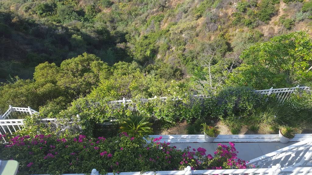 Chevy Chase Country Club | night club | 3067 E Chevy Chase Dr, Glendale, CA 91206, USA | 8182465566 OR +1 818-246-5566