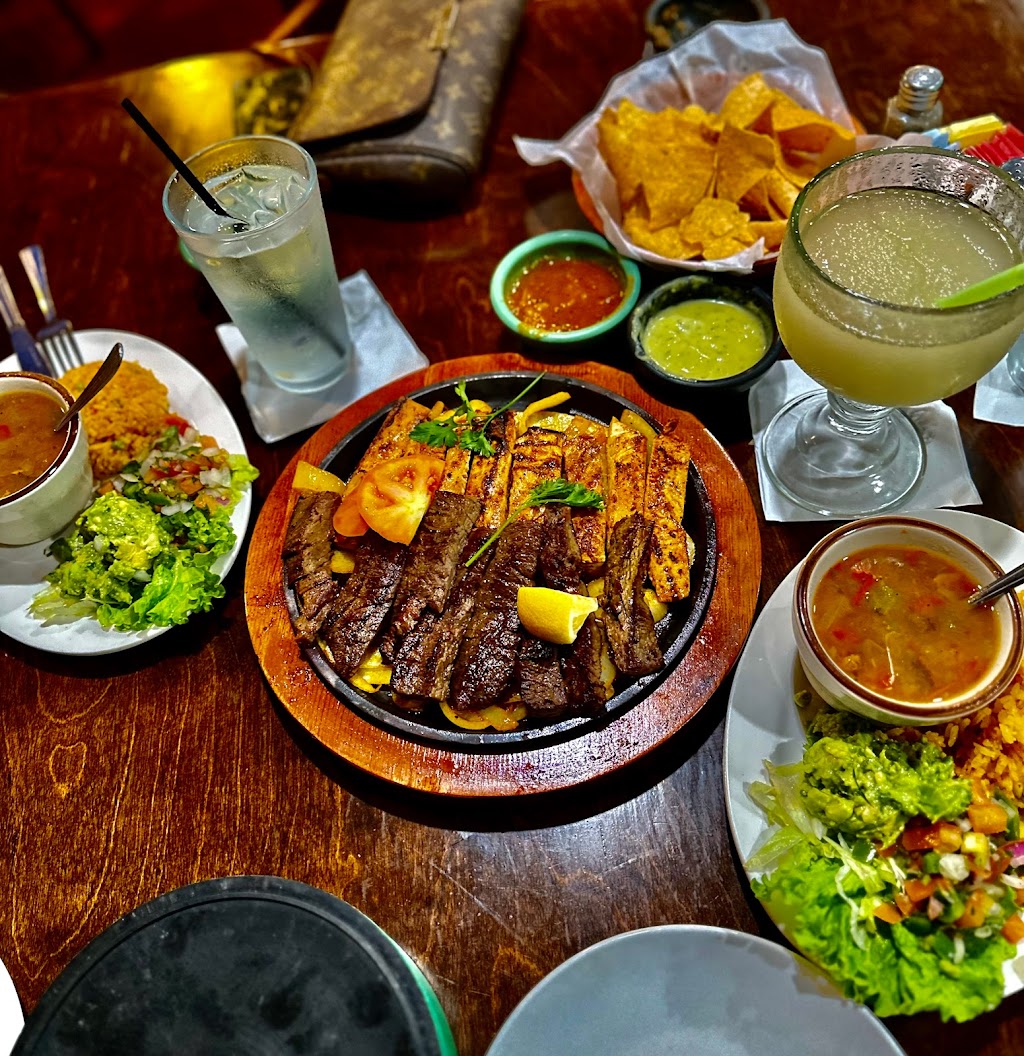 Los 3 Mexicanos Mexican Bar & Grill | restaurant | 13731 FM 1097, Willis, TX 77318, USA | 9362281150 OR +1 936-228-1150