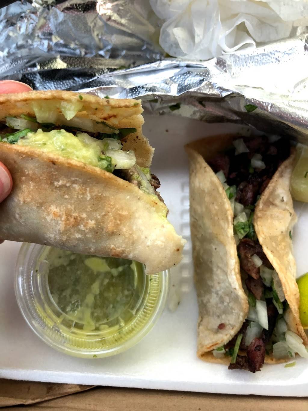 Fuego Taco Shop | restaurant | 2948 E Bell Rd #102, Phoenix, AZ 85032, USA | 6026827194 OR +1 602-682-7194