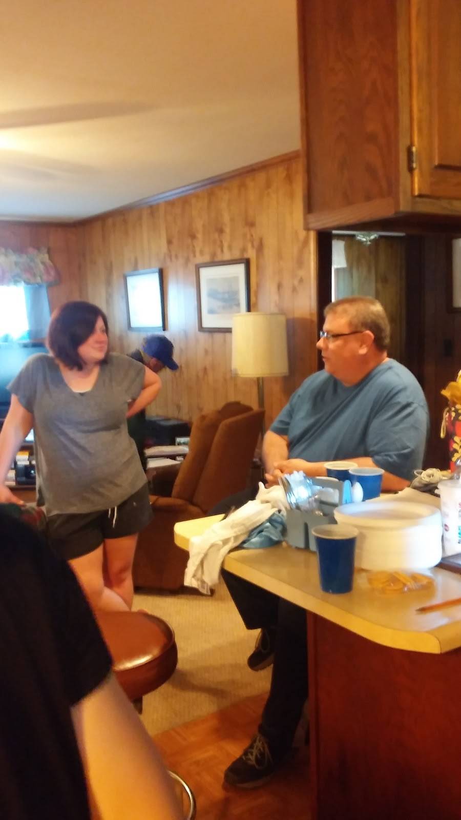 Summers On The River | restaurant | 207 River Rd W, Charlestown, IN 47111, USA | 8122933944 OR +1 812-293-3944