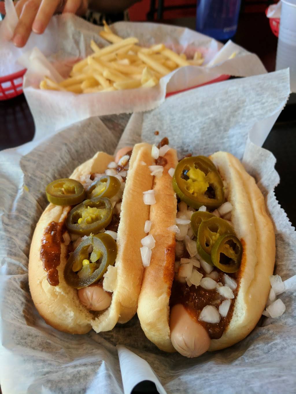 Crazy Charlies | restaurant | 2184 Wealthy St SE, East Grand Rapids, MI 49506, USA | 6164516720 OR +1 616-451-6720