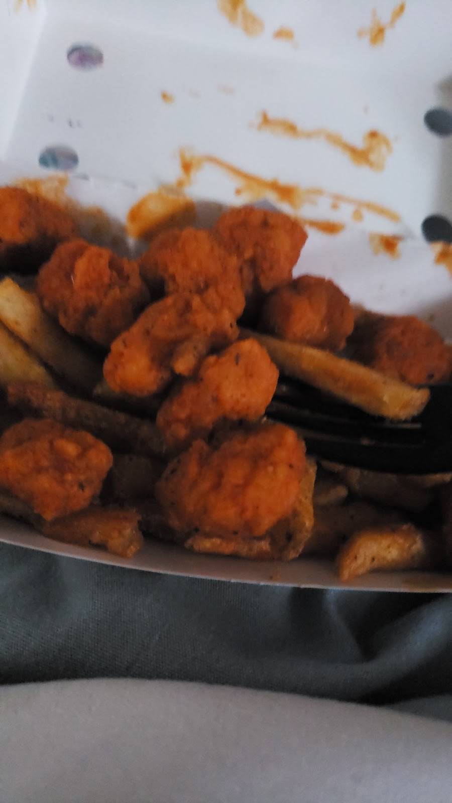 Checkers | restaurant | 1785 Creston St, Muskegon, MI 49442, USA | 2317736540 OR +1 231-773-6540