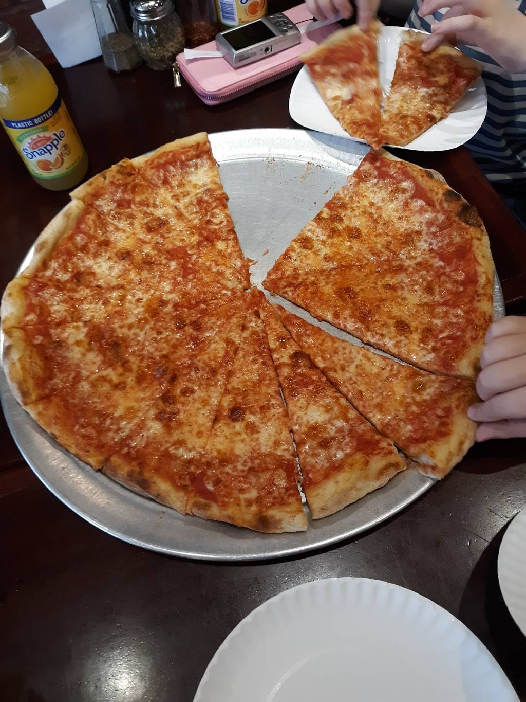 Bennys Brick Oven Pizza | restaurant | 1802 Avenue M, Brooklyn, NY 11230, USA | 7187870050 OR +1 718-787-0050