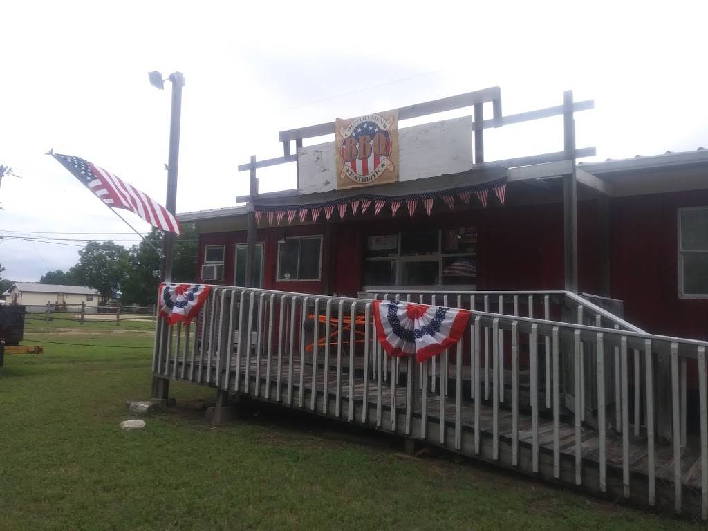 Countrymens Patriotic BBQ | restaurant | 14130 River Rd, New Braunfels, TX 78132, USA | 9408675685 OR +1 940-867-5685