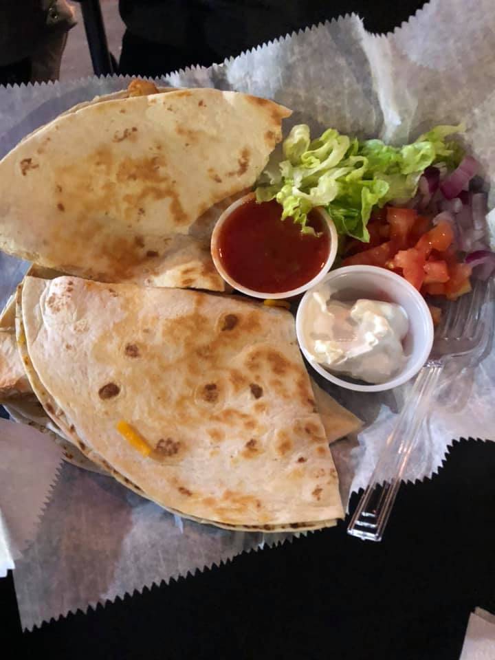 Suzis Bar & Grill | restaurant | 26800 Pontiac Trail, South Lyon, MI 48178, USA | 2482646786 OR +1 248-264-6786