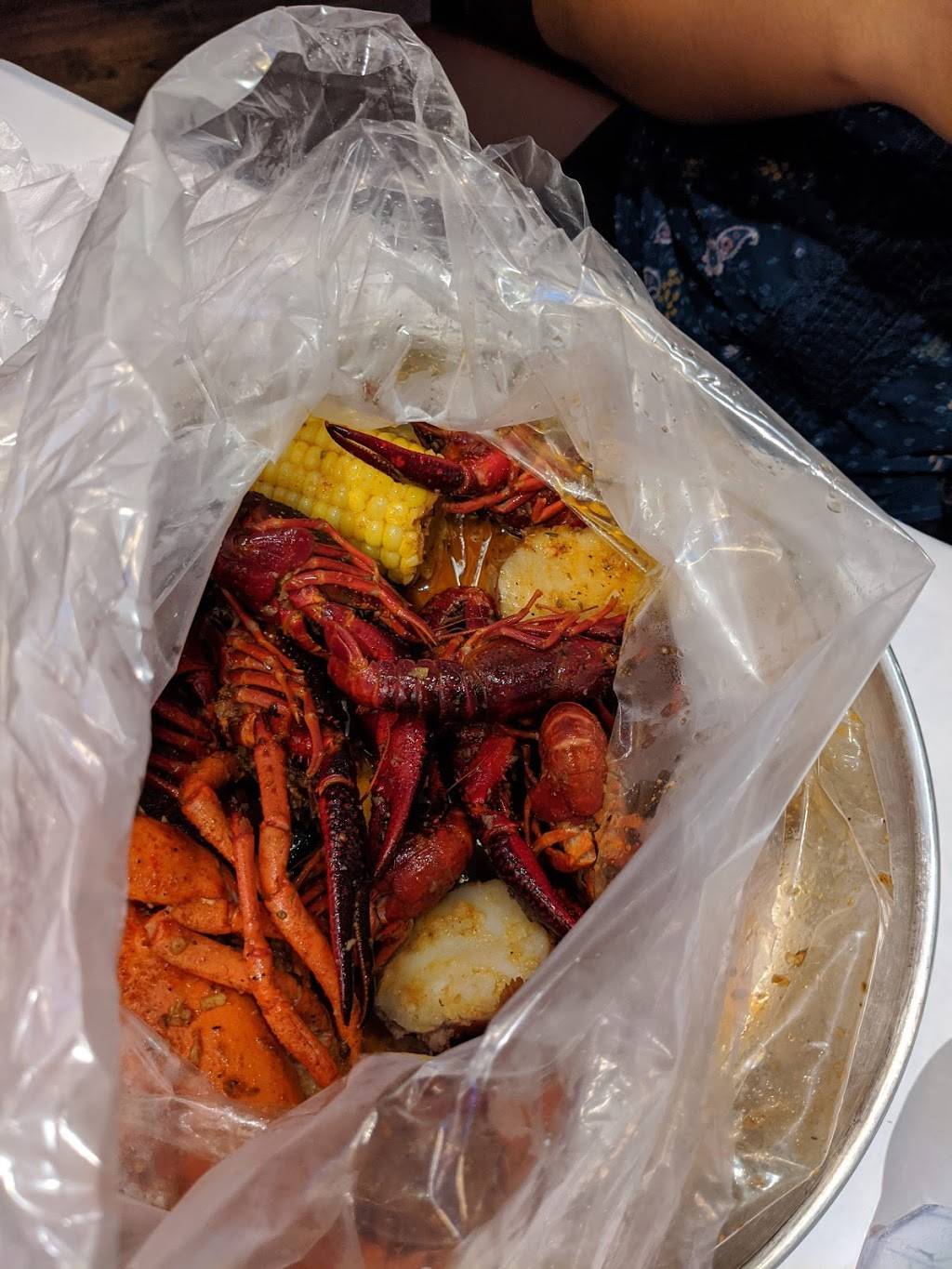 Cajun Crab Shack | restaurant | 230 Jericho Turnpike, Floral Park, NY 11001, USA | 5165198821 OR +1 516-519-8821