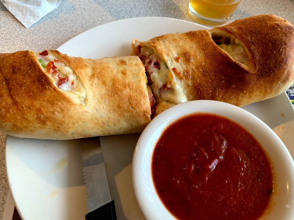 The Alibi | restaurant | 1424 Scalp Ave, Johnstown, PA 15904, USA | 8142668115 OR +1 814-266-8115