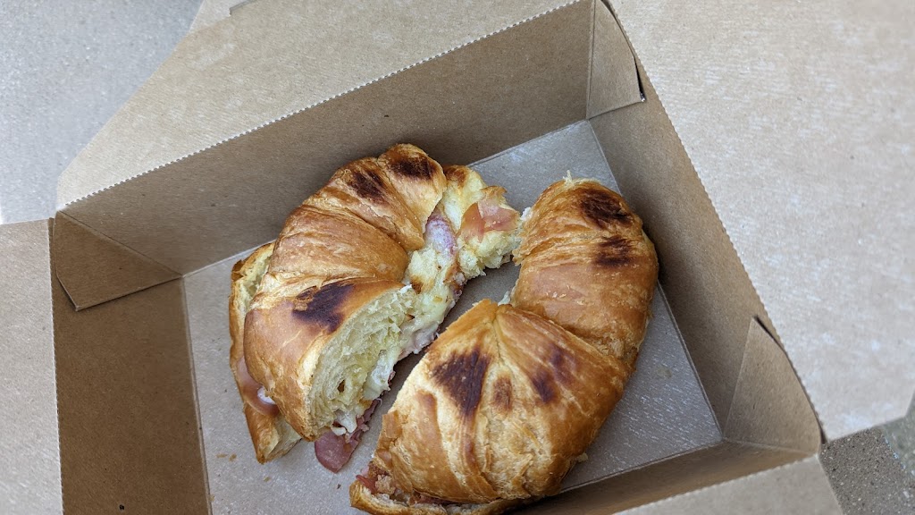 Common Perk Coffee Bar & Eatery | cafe | 212 Village Commons Blvd UNIT 19, Camarillo, CA 93012, USA | 8054194515 OR +1 805-419-4515