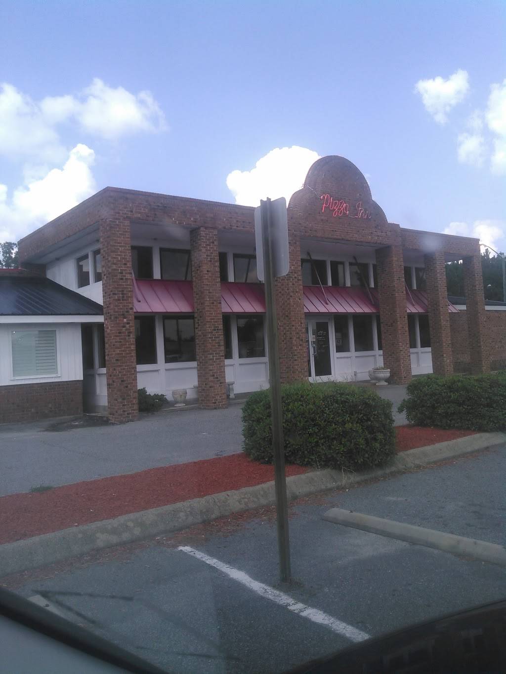 Pizza Inn | restaurant | 1509 Carolina Ave, Washington, NC 27889, USA | 2529460149 OR +1 252-946-0149