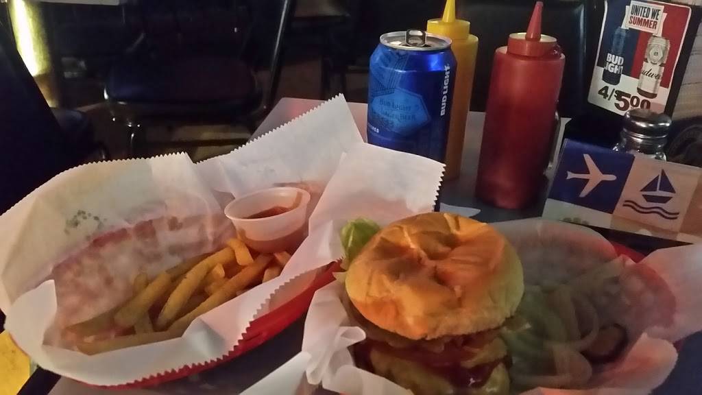 Midway Inn Sports Bar & Grill | restaurant | 24080 Schoenherr Rd, Warren, MI 48089, USA | 5867762266 OR +1 586-776-2266