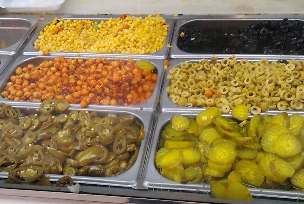 Gyro King | restaurant | 314 Queen Anne Rd, Teaneck, NJ 07666, USA | 2018178200 OR +1 201-817-8200