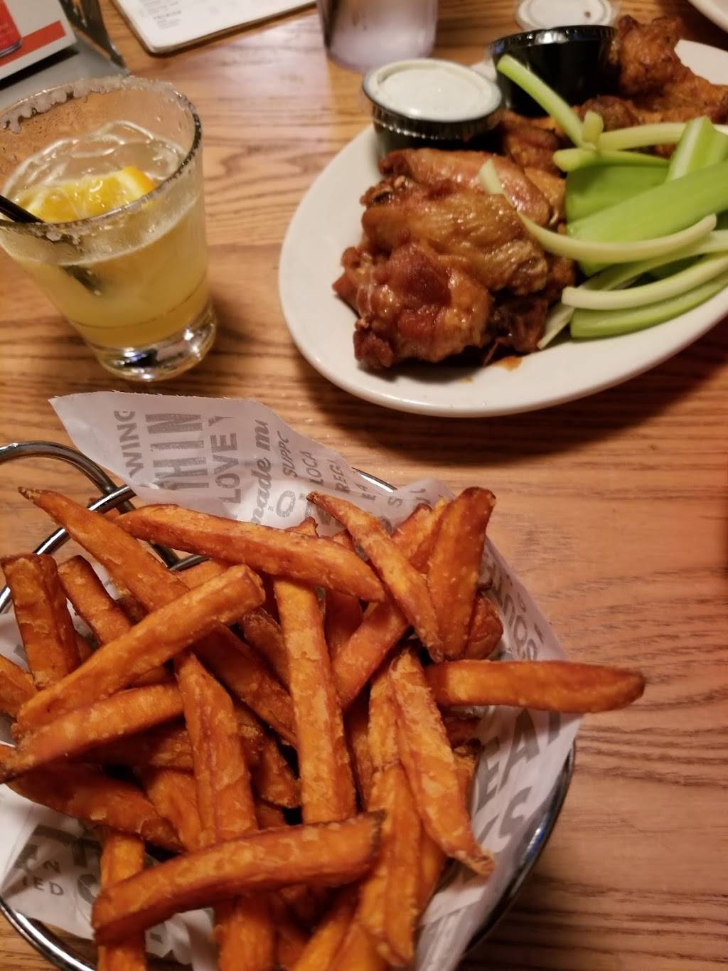 Wild Wing Cafe | cafe | 7900 Brier Creek Pkwy, Raleigh, NC 27617, USA | 9199572000 OR +1 919-957-2000