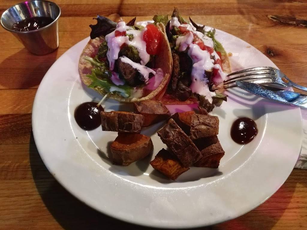 Majani Restaurant | restaurant | 7167 S Exchange Ave, Chicago, IL 60649, USA | 7733594019 OR +1 773-359-4019