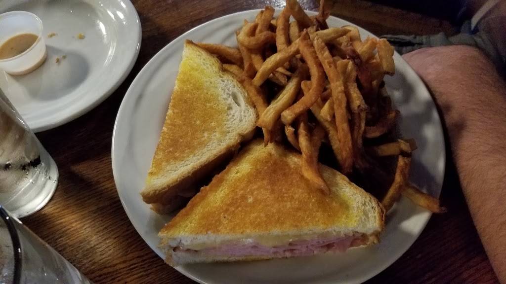 Maggie Mileys | restaurant | 126 E Beaufort St, Normal, IL 61761, USA | 3098074301 OR +1 309-807-4301