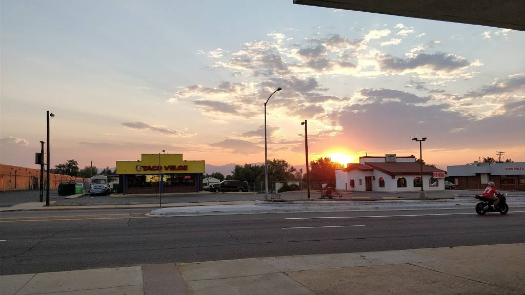 Viva Burrito | restaurant | 5165 Federal Blvd, Denver, CO 80221, USA | 3034551384 OR +1 303-455-1384