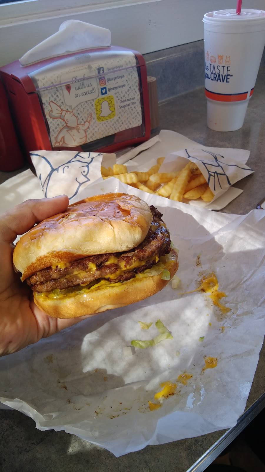 Burger Boy | restaurant | 2323 N St Marys St, San Antonio, TX 78212, USA | 2107351955 OR +1 210-735-1955