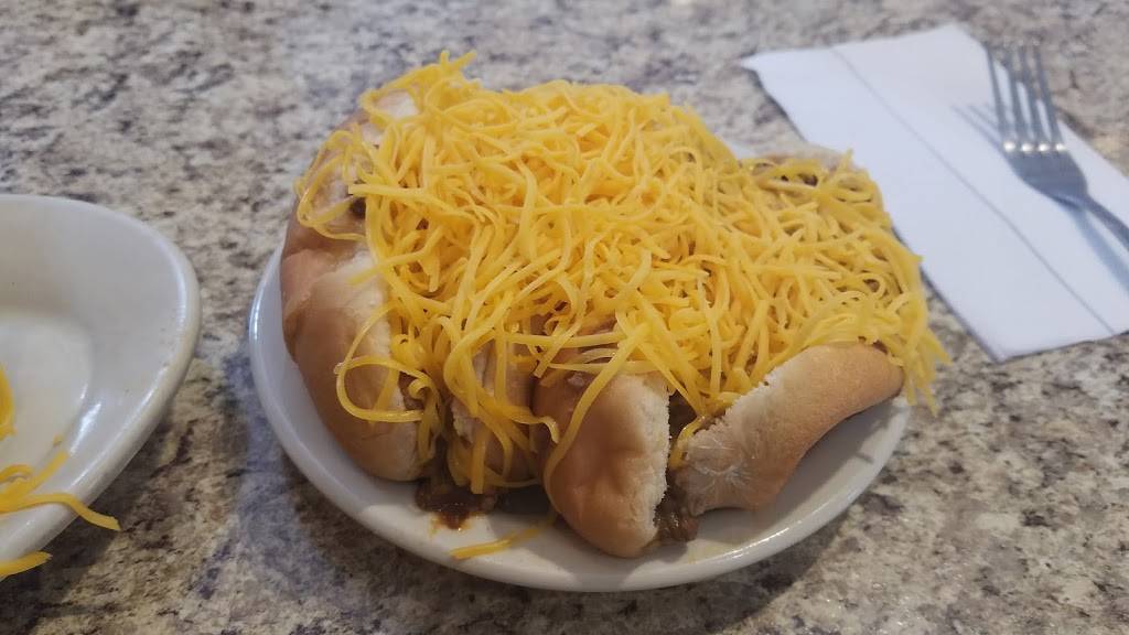 Skyline Chili | restaurant | 340 Whittington Pkwy, Louisville, KY 40222, USA | 5024295773 OR +1 502-429-5773