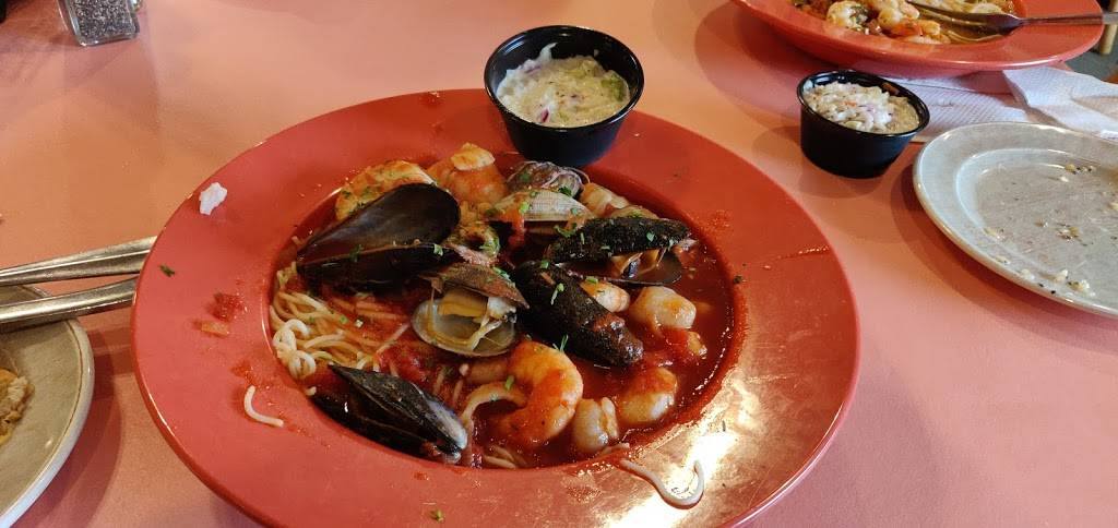 Chinns 34th Street Fishery | restaurant | 3011 Ogden Ave, Lisle, IL 60532, USA | 6306371777 OR +1 630-637-1777