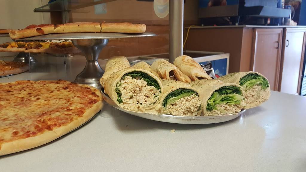 Nias Pizzeria | restaurant | 41 Kings Plaza, Oley, PA 19547, USA | 6109873676 OR +1 610-987-3676