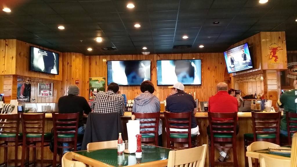 Gators Dockside | restaurant | 1200 Oakley Seaver Dr, Clermont, FL 34711, USA | 3522421825 OR +1 352-242-1825