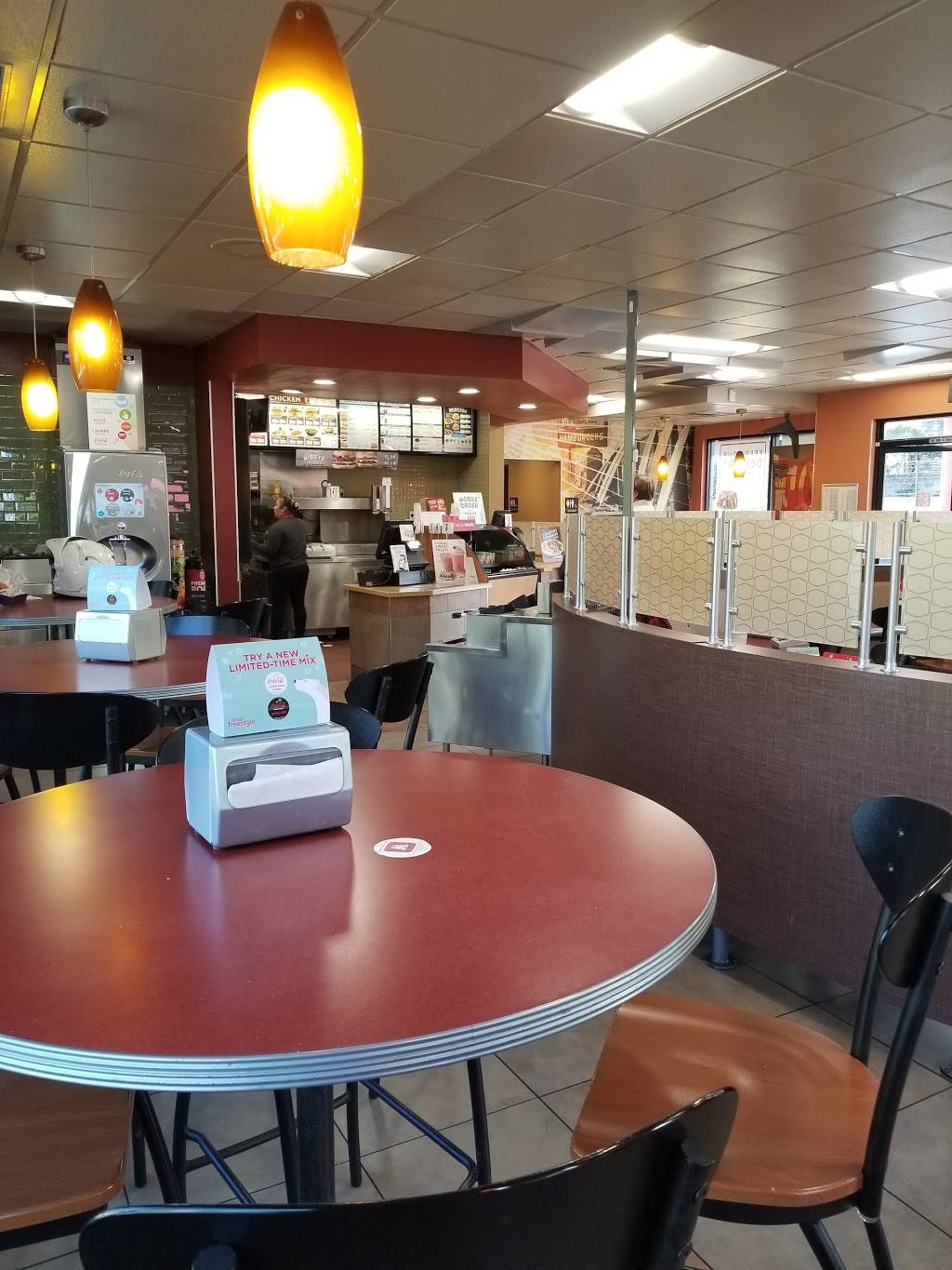 Jack in the Box | restaurant | 3801 Murphy Canyon Rd, San Diego, CA 92123, USA | 8584671421 OR +1 858-467-1421