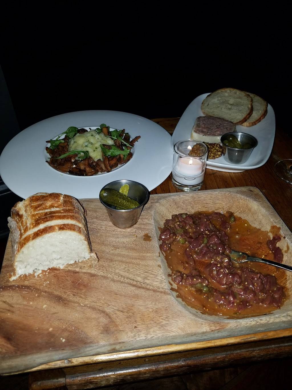 Websters Wine Bar Chicago | restaurant | 2601 N Milwaukee Ave, Chicago, IL 60647, USA | 7732929463 OR +1 773-292-9463