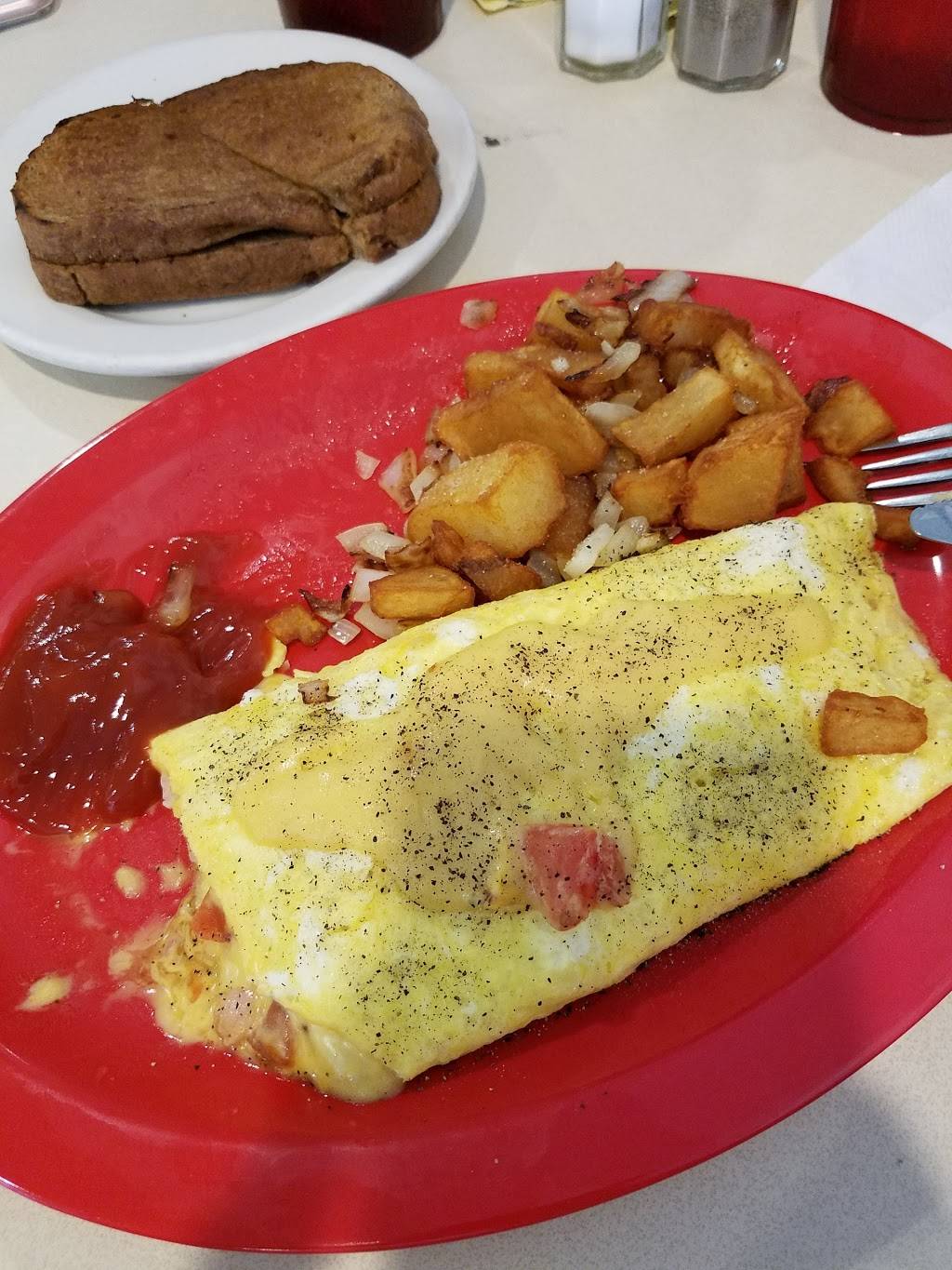 Lindas Winter Park Diner | restaurant | 1700 W Fairbanks Ave, Winter Park, FL 32789, USA | 4076442343 OR +1 407-644-2343