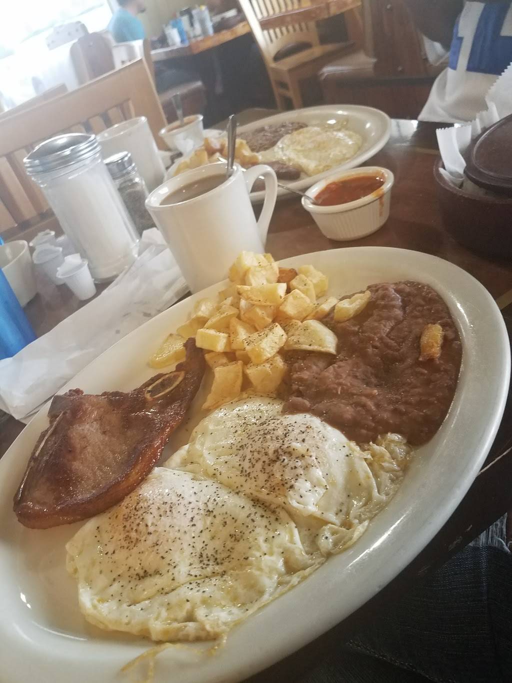 La Parrillada | restaurant | 4911 Seguin Rd, San Antonio, TX 78219, USA | 2106626779 OR +1 210-662-6779