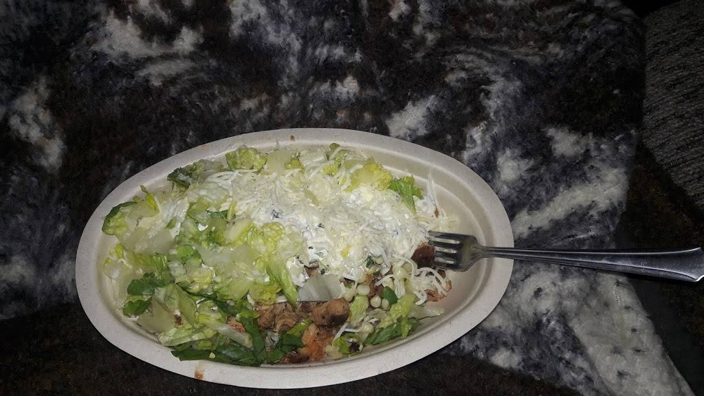 Chipotle Mexican Grill | restaurant | 1620 West Park Square, Xenia, OH 45385, USA | 9373722943 OR +1 937-372-2943