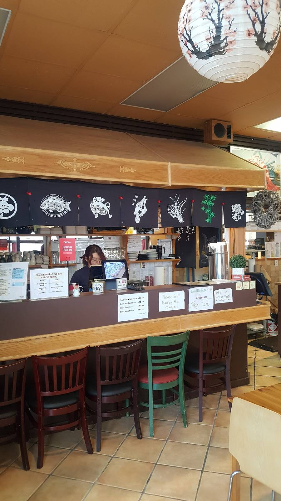 Sushi In Sushi | restaurant | 2310 Battleford Rd, Mississauga, ON L5N 3K6, Canada | 9055677890 OR +1 905-567-7890