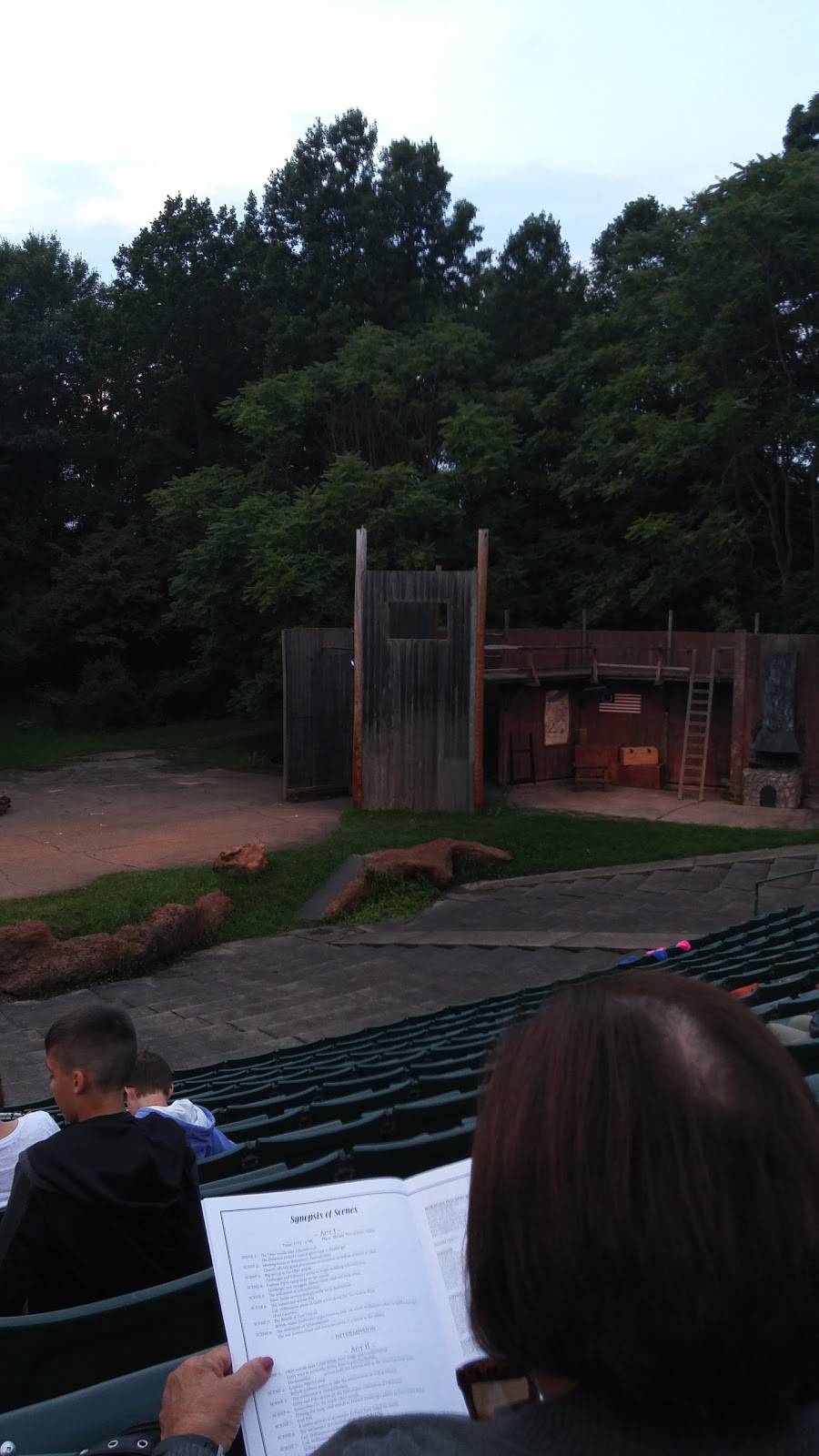 Trumpet In The Land | restaurant | 1600 Trumpet Dr NE, New Philadelphia, OH 44663, USA | 3303645111 OR +1 330-364-5111