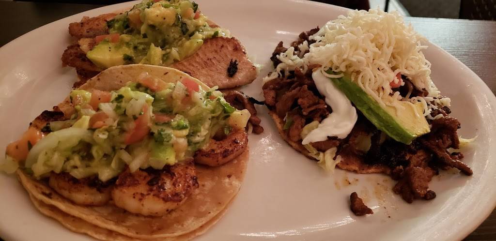 El Garcia Restaurant | restaurant | 7515 N Western Ave, Chicago, IL 60645, USA | 8722087144 OR +1 872-208-7144