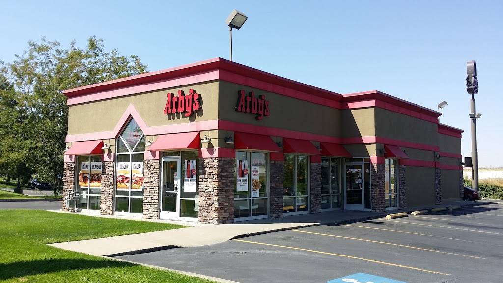 Arbys | meal takeaway | 355 N 800 W, Centerville, UT 84014, USA | 8012988473 OR +1 801-298-8473