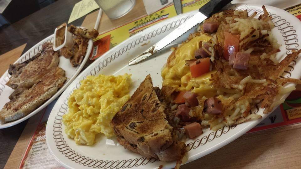 Waffle House | meal takeaway | 3871 SW College Rd, Ocala, FL 34474, USA | 3522378990 OR +1 352-237-8990