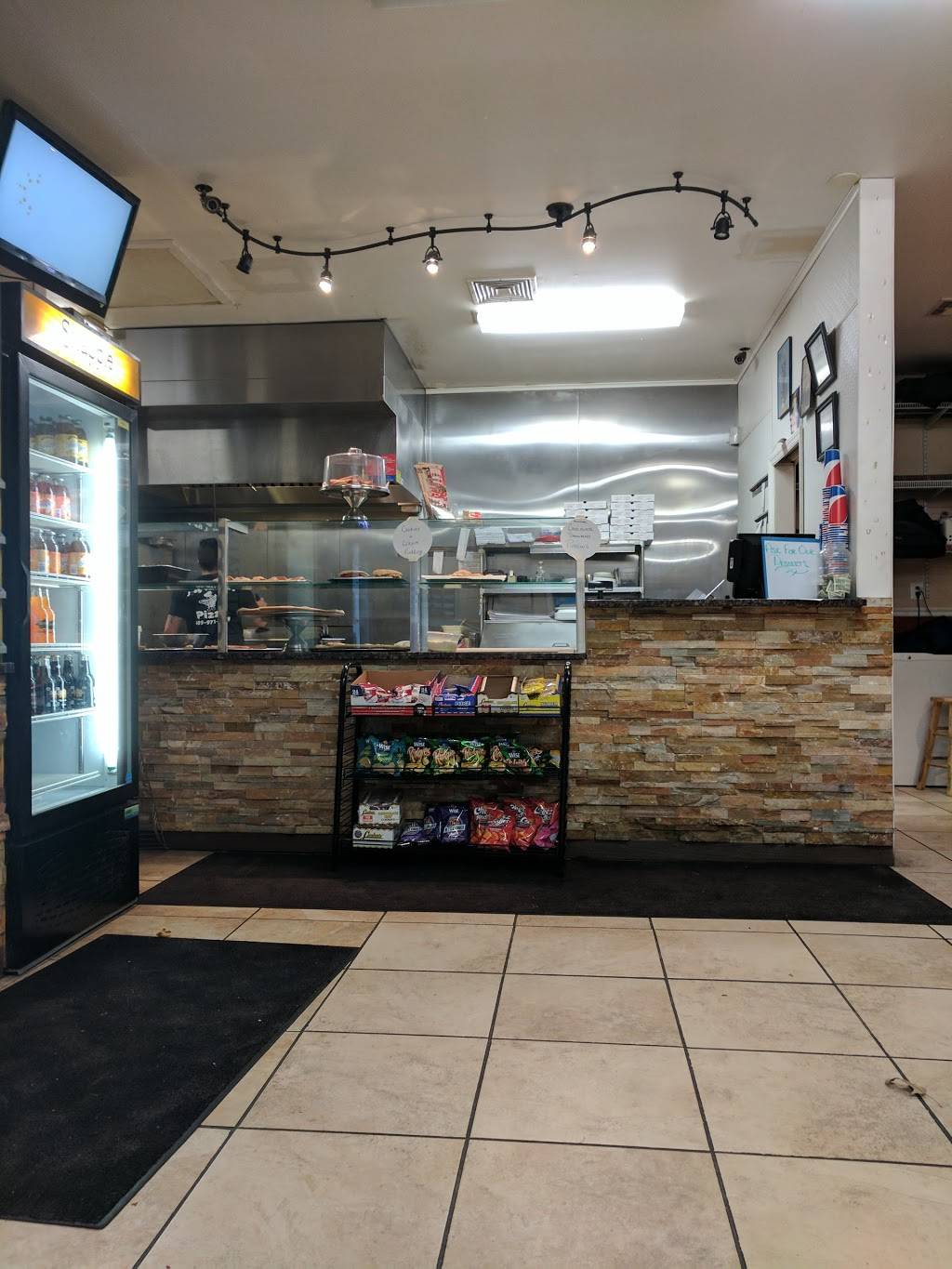 Tomatoes Pizza | meal takeaway | 701 Lacey Rd, Forked River, NJ 08731, USA | 6099717499 OR +1 609-971-7499