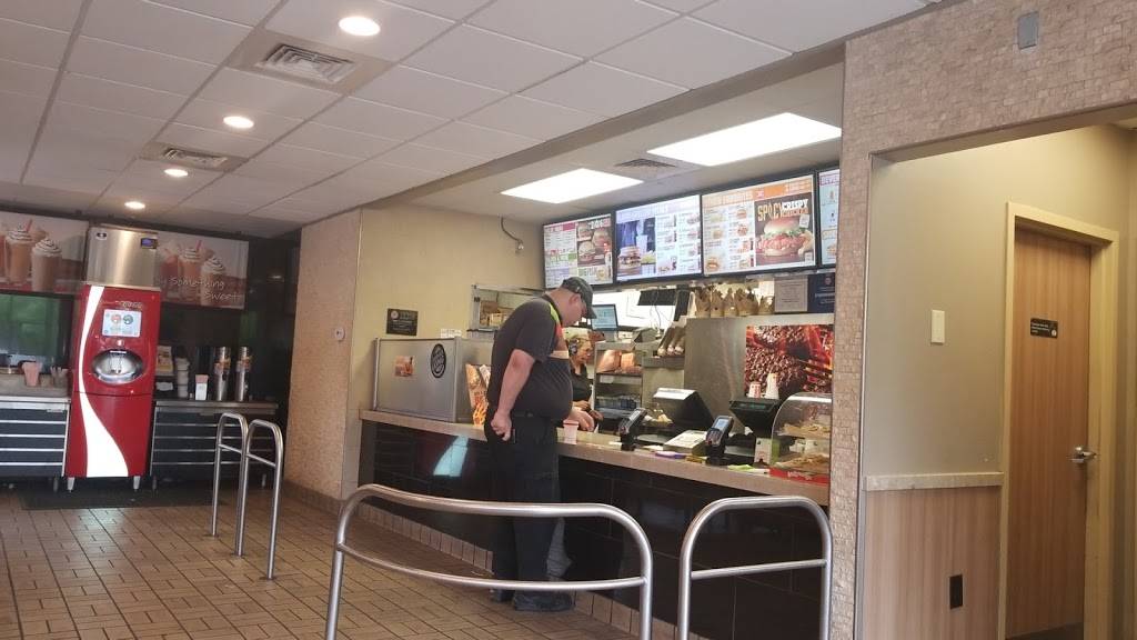 Burger King | restaurant | 1327 N Main St, Boerne, TX 78006, USA | 8302492573 OR +1 830-249-2573