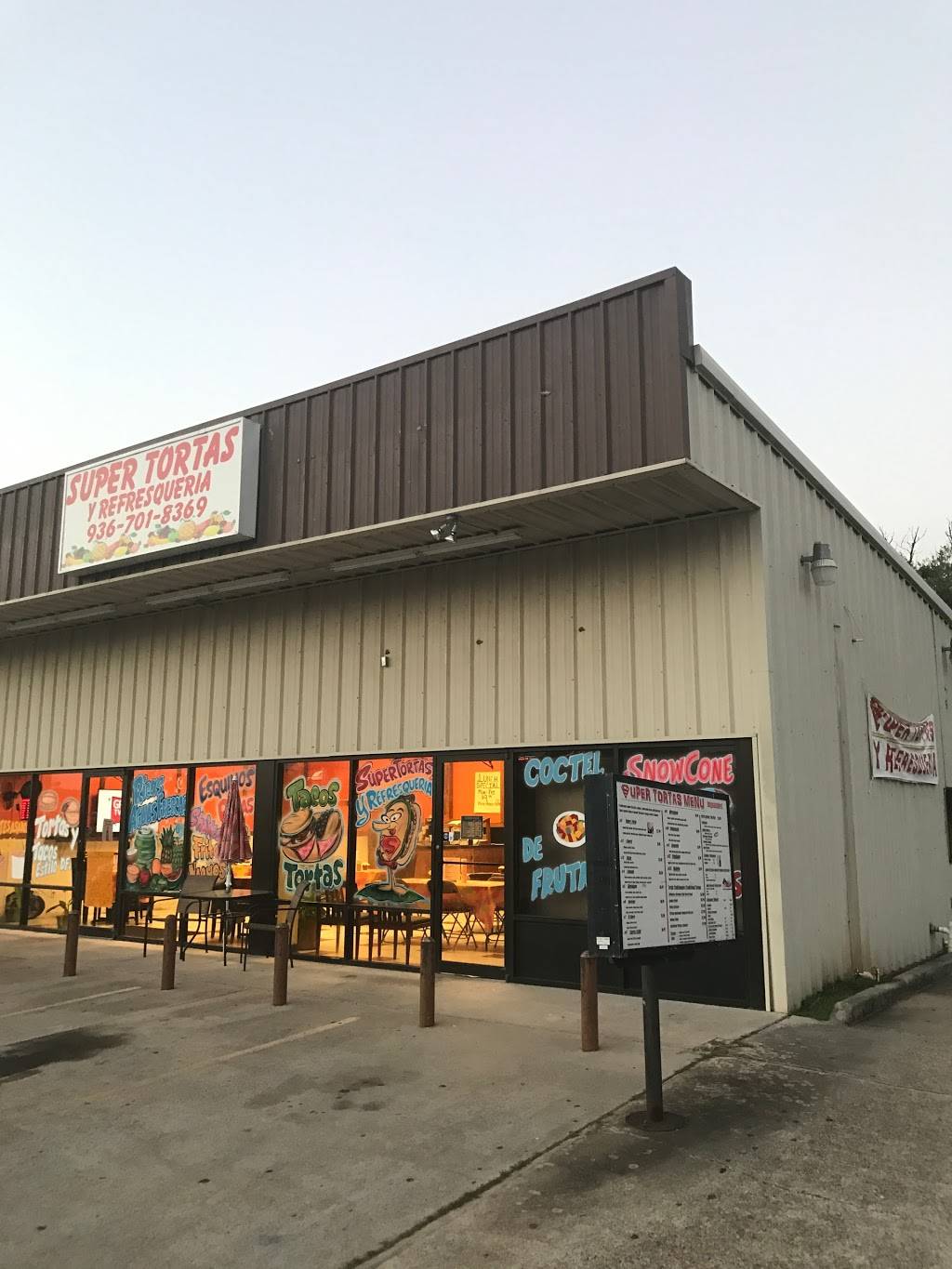 Super Tortas Y Refresqueria | restaurant | 507 S Danville St, Willis, TX 77378, USA | 9367018369 OR +1 936-701-8369