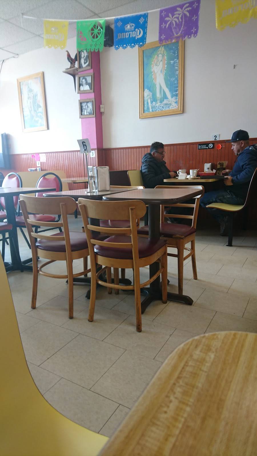 Taqueria El Gallo de Oro | restaurant | 1186 Lee St, Des Plaines, IL 60016, USA | 8478276679 OR +1 847-827-6679