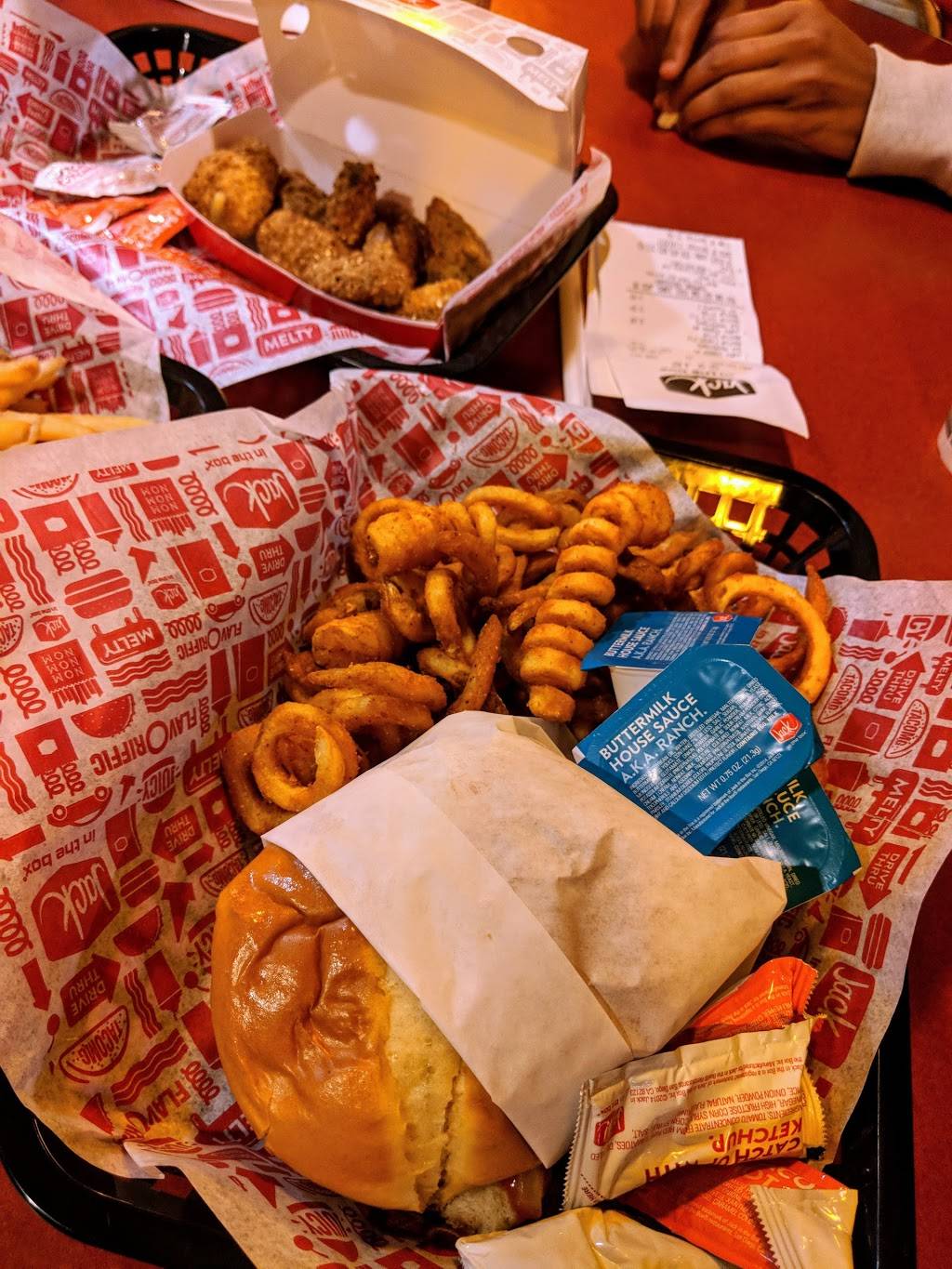 Jack in the Box | restaurant | 1740 S Main St, Milpitas, CA 95035, USA | 4089568655 OR +1 408-956-8655