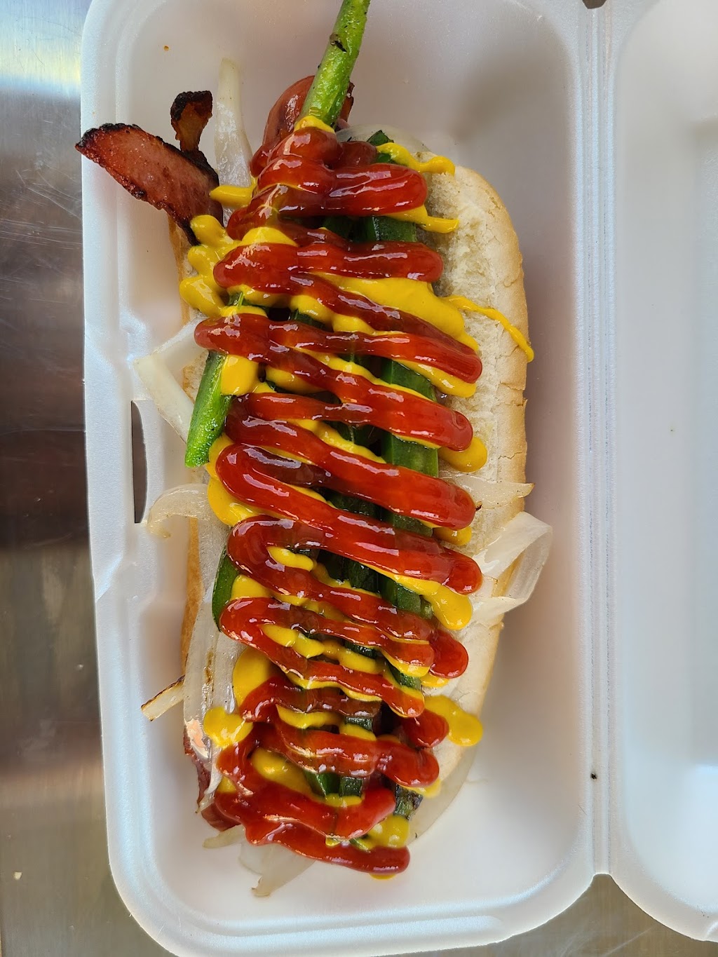 Wicked Hotdogs | restaurant | 39376 169th St E, Palmdale, CA 93591, USA | 6614850403 OR +1 661-485-0403
