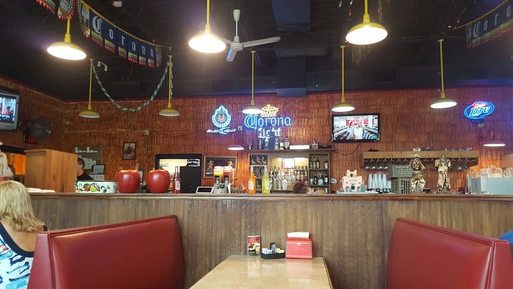 Don Ole Mexican Restaurant | restaurant | 721 Broadway, Highland, IL 62249, USA | 6186541329 OR +1 618-654-1329