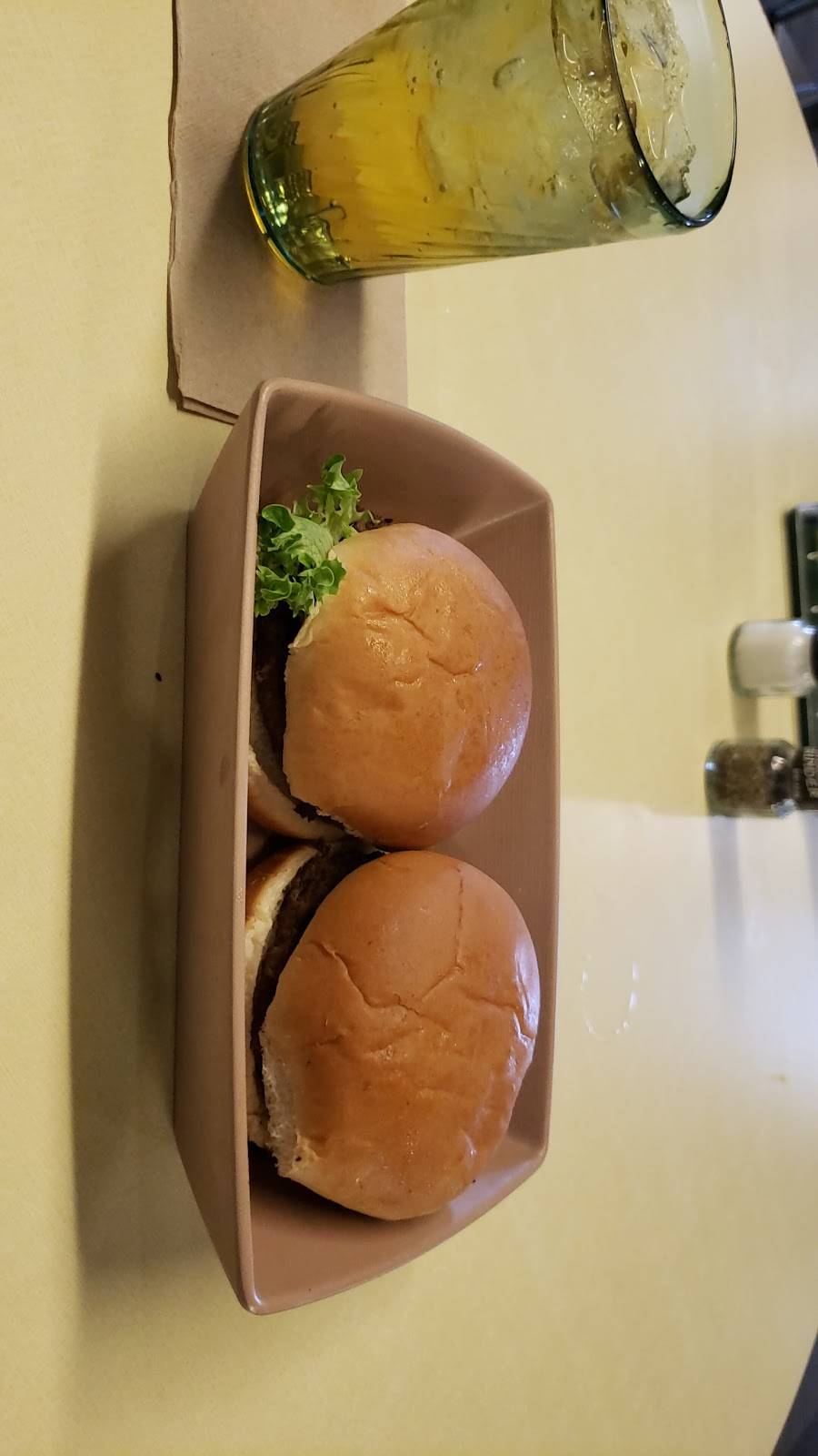 Juniper Dining | restaurant | 12030 USF Beard Drive, Tampa, FL 33617, USA | 8139746402 OR +1 813-974-6402